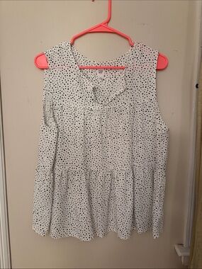 GAP White Sleeveless Black Polka Dot Tiered Blouse